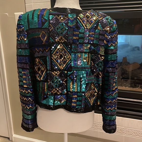 NITELINE BY DELLA ROUFOGALI Sequins Jacket - Picture 4 of 8